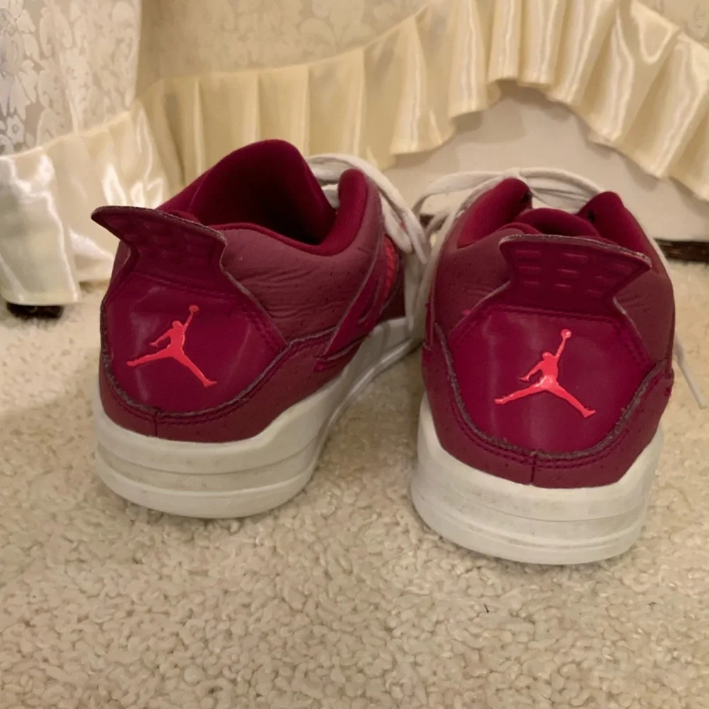 Nike air Jordan retro 4 Girls high top leather sneakers